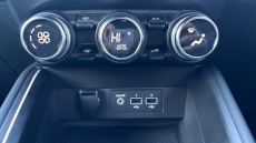 Renault Clio 1.6 E-TECH Hybrid 140 RS Line 5dr Auto Hybrid Hatchback